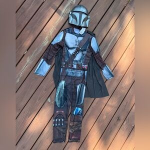 Star Wars Mandalorian Kids Costume in Gray and Brown